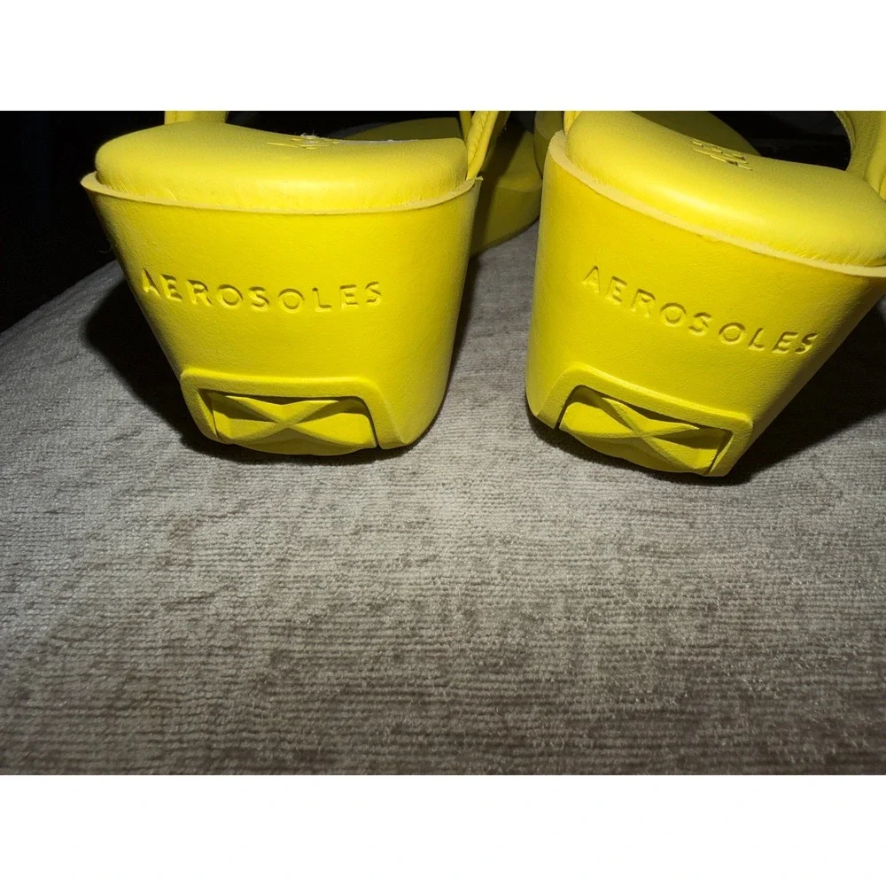 Aerosoles Womens Yellow Wedge Thong Sandals‎ Platform Flip Flops Size 7